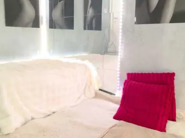 Celia-chanel  live sex cam
