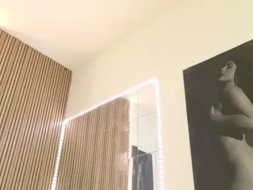 Celia-chanel  live sex cam