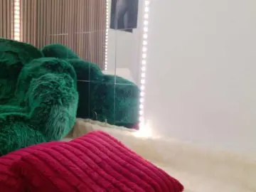 Celia-chanel  live sex cam