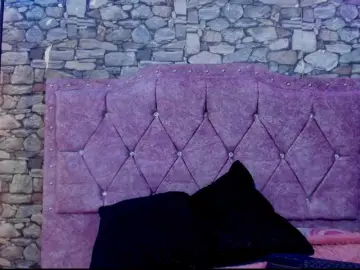 Lily-boo  live sex cam