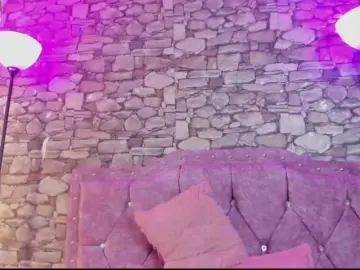 Lily-boo  live sex cam