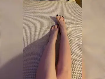 Minimaus-1  live sex cam