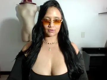 Emeraldgem  live sex cam