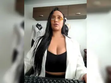 Emeraldgem  live sex cam