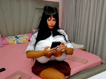 LinettAbsolut  live sex cam