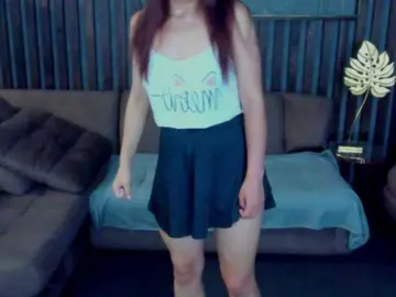 Livia-Shy  live sex cam