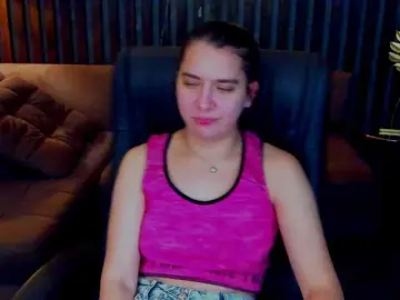 Livia-Shy  live sex cam