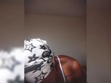 MDIVAH  live sex cam