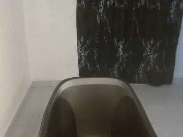 Nasty-lilly  live sex cam