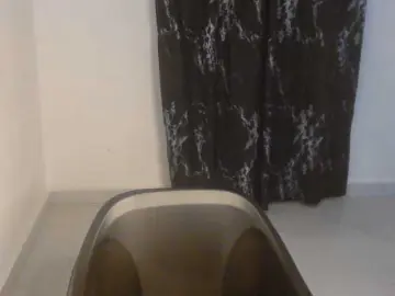 Nasty-lilly  live sex cam