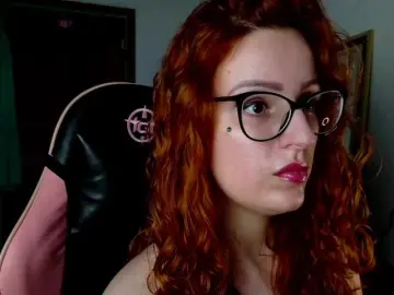 Astridbourbon  live sex cam
