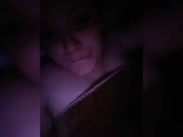 AnitaJones  live sex cam