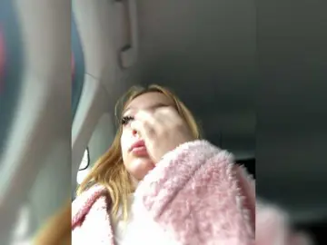 Bhihter69  live sex cam