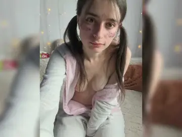 Bonniewoods  live sex cam