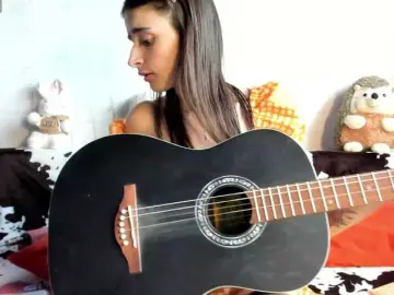 Bonniewoods  live sex cam