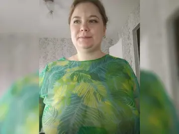 Cutecheeks  live sex cam