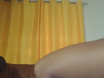 Hornycremmy09  live sex cam