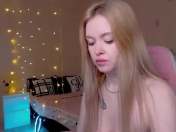 NaughtyMable  live sex cam