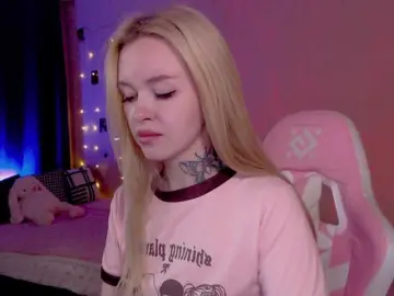 NaughtyMable  live sex cam
