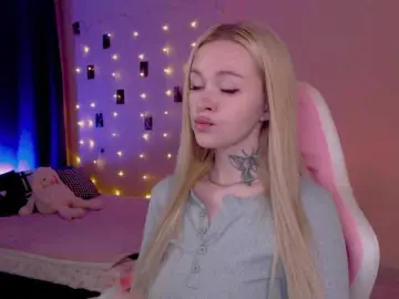 NaughtyMable  live sex cam