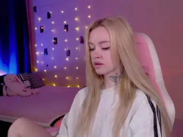 NaughtyMable  live sex cam