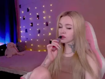 NaughtyMable  live sex cam