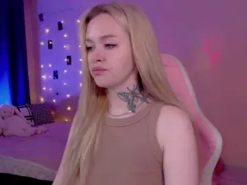 NaughtyMable  live sex cam