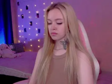 NaughtyMable  live sex cam