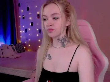 NaughtyMable  live sex cam