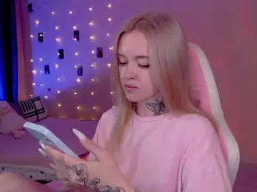 NaughtyMable  live sex cam