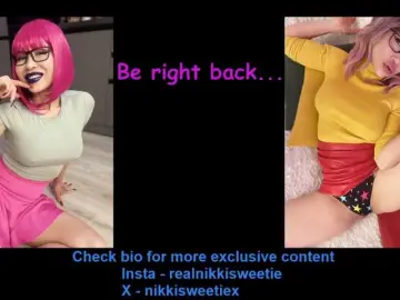 Nikkisweetiex  live sex cam