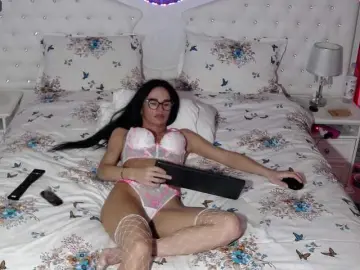 PinkNicolle  live sex cam