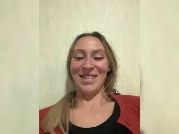 Saveta  live sex cam