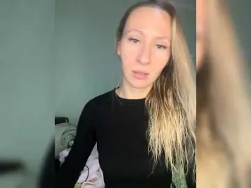 Saveta  live sex cam