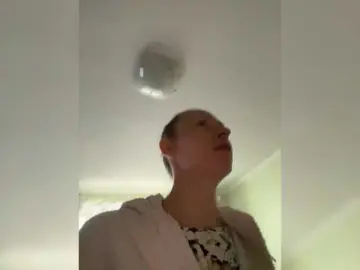 Saveta  live sex cam