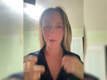 Saveta  live sex cam
