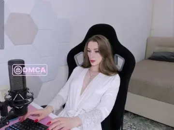 Sky-QueenI  live sex cam