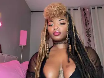 1QueenDome  live sex cam