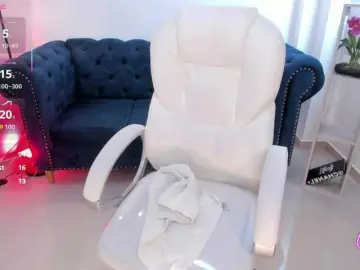 Aida-adams  live sex cam