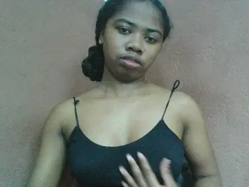 Franciah1a  live sex cam