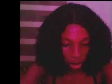 Hornyxbum  live sex cam