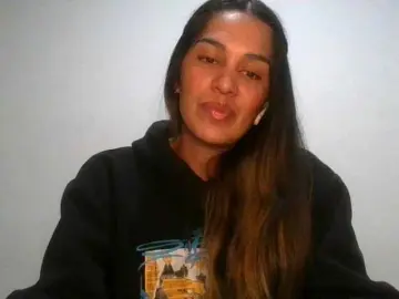 JuanaBrunette  live sex cam