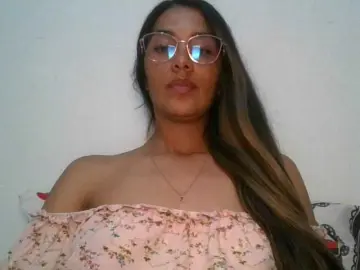 JuanaBrunette  live sex cam