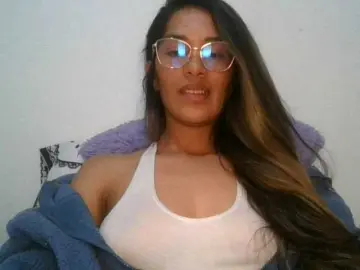 JuanaBrunette  live sex cam