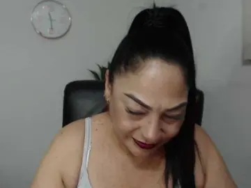 Keyla-Ruiz  live sex cam