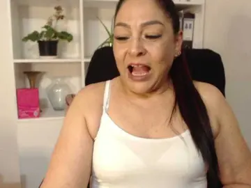 Keyla-Ruiz  live sex cam