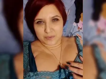 Lelly1  live sex cam