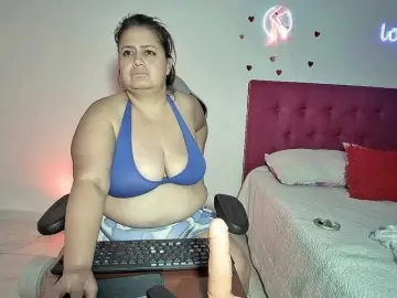 Lizz-Milf  live sex cam