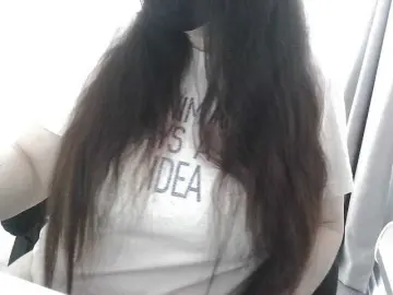 Lyana  live sex cam