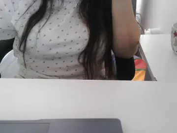 Lyana  live sex cam